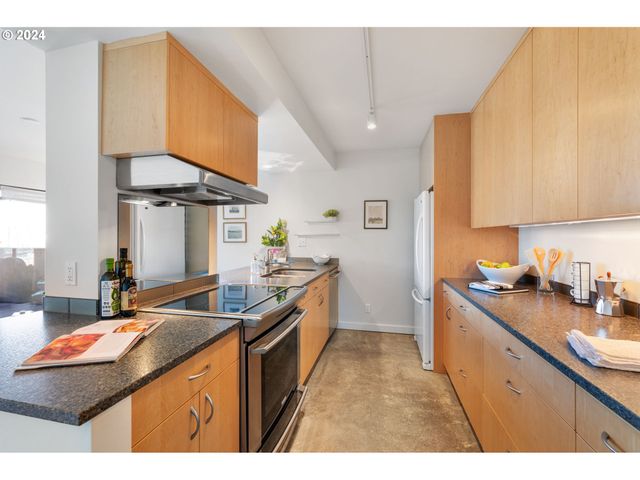 2221 Sw 1ST Ave 1622, Portland, OR 97201