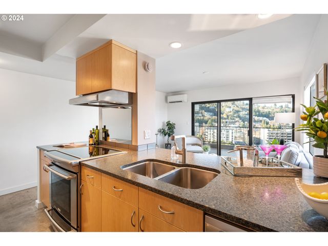 2221 Sw 1ST Ave 1622, Portland, OR 97201