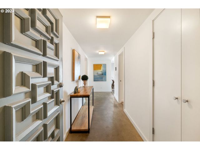 2221 Sw 1ST Ave 1622, Portland, OR 97201