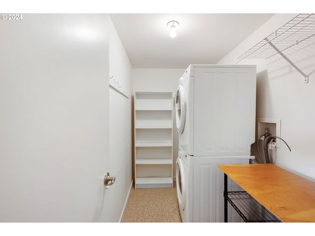 2221 Sw 1ST Ave 1622, Portland, OR 97201