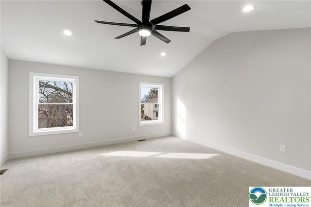 1330 Lincoln Street, North Catasauqua Bor, PA 18032