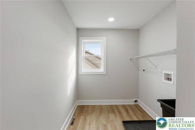 1330 Lincoln Street, North Catasauqua Bor, PA 18032