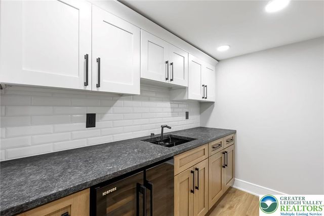 1330 Lincoln Street, North Catasauqua Bor, PA 18032