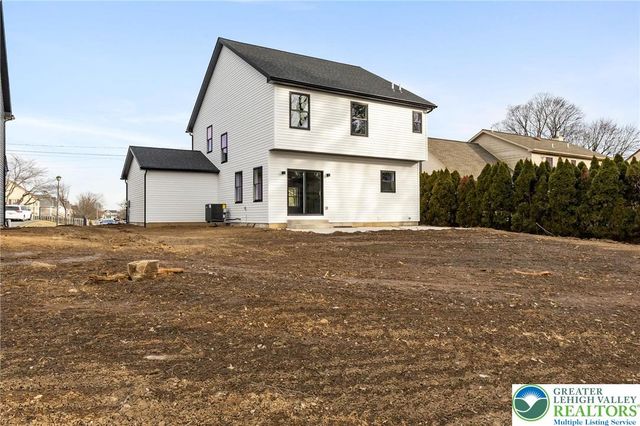 1330 Lincoln Street, North Catasauqua Bor, PA 18032