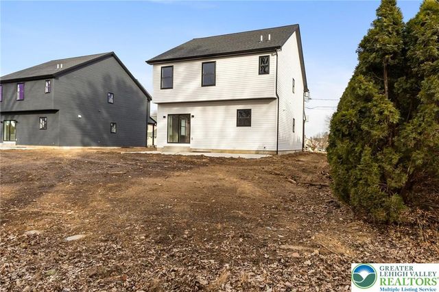 1330 Lincoln Street, North Catasauqua Bor, PA 18032