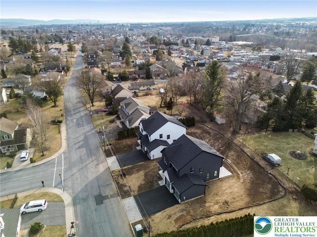 1330 Lincoln Street, North Catasauqua Bor, PA 18032