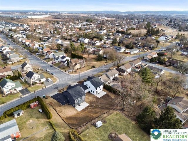 1330 Lincoln Street, North Catasauqua Bor, PA 18032