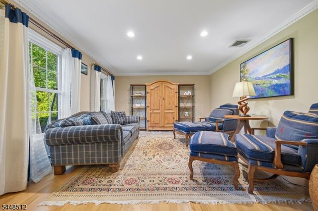9 Revere Ct, Randolph Twp., NJ 07869