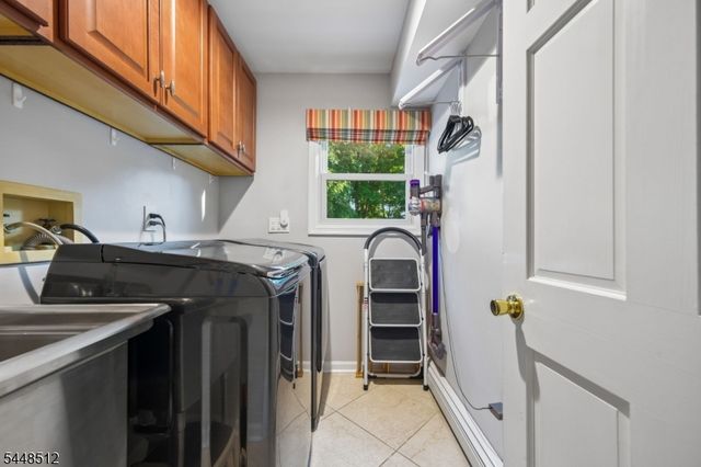 9 Revere Ct, Randolph Twp., NJ 07869