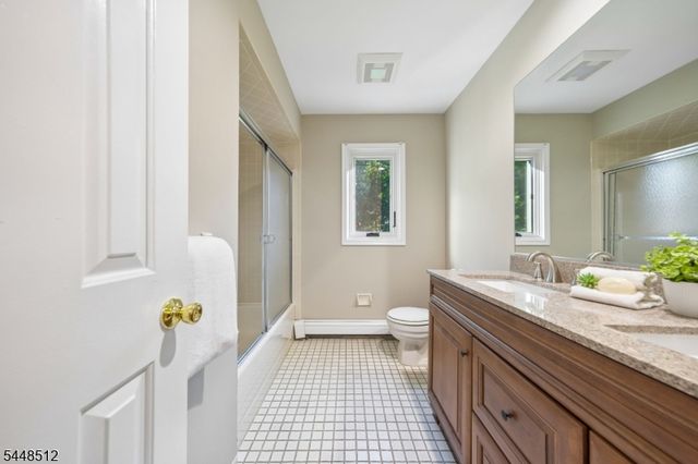 9 Revere Ct, Randolph Twp., NJ 07869