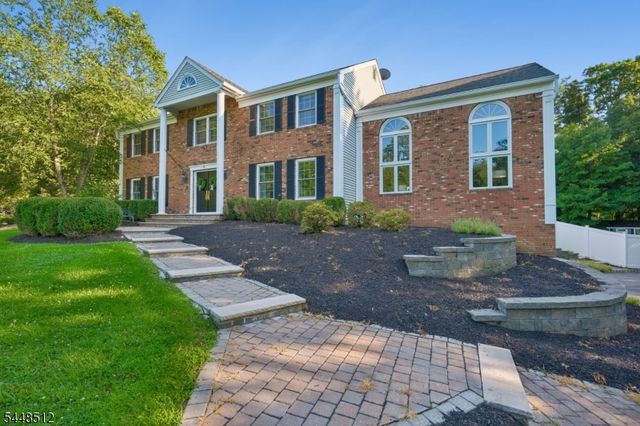 9 Revere Ct, Randolph Twp., NJ 07869