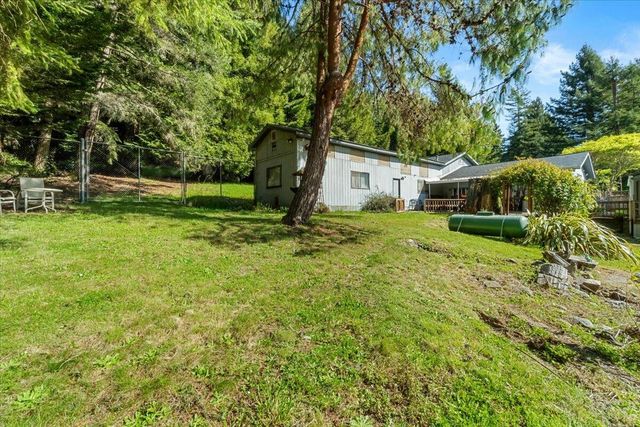 109 Red Rock Lane, Fieldbrook, CA 95519