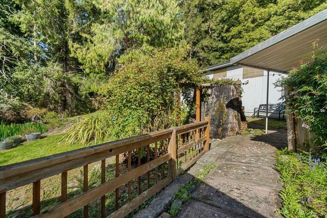 109 Red Rock Lane, Fieldbrook, CA 95519