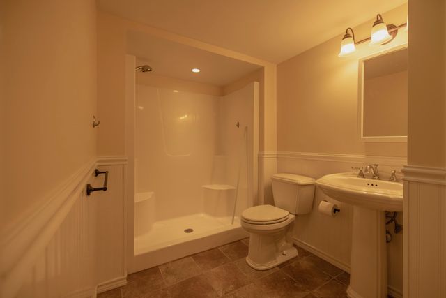 14 Stark Ave, Wakefield, MA 01880