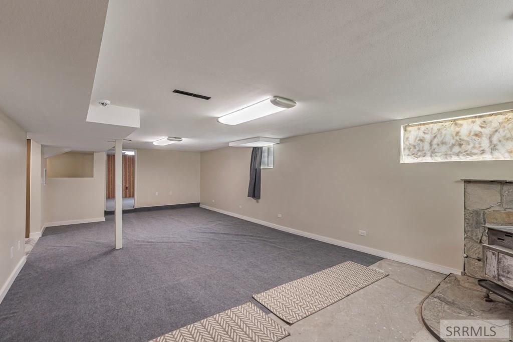 Image 17 of property listing at 326 Arthur Street, American Falls, ID 83211