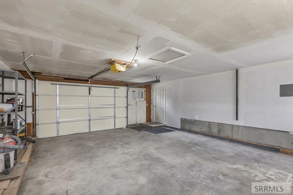 Image 26 of property listing at 326 Arthur Street, American Falls, ID 83211
