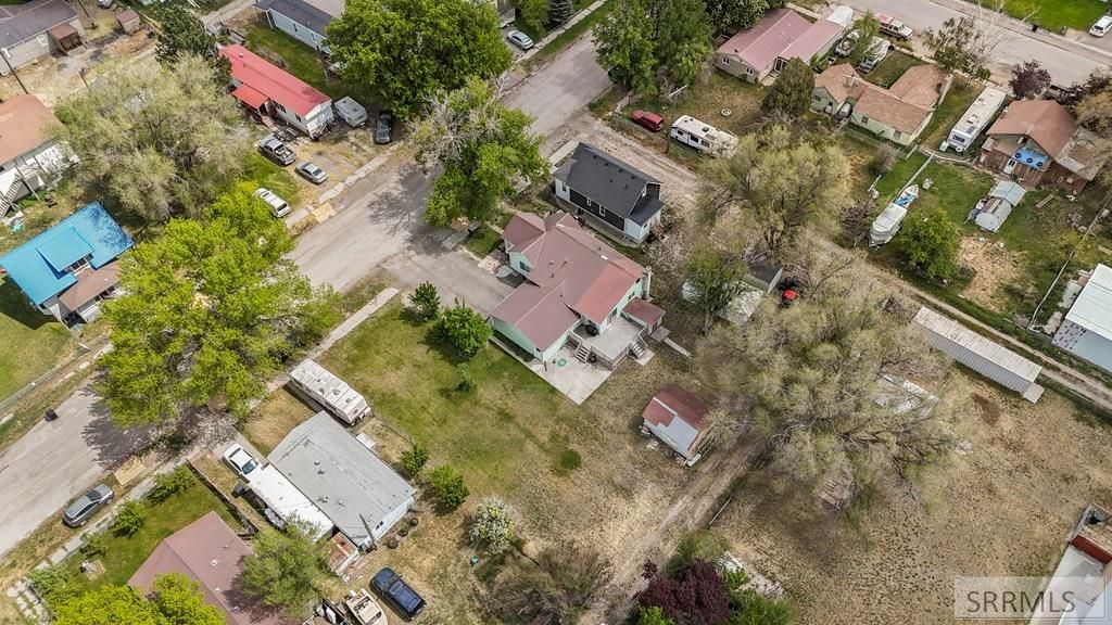 Image 32 of property listing at 326 Arthur Street, American Falls, ID 83211
