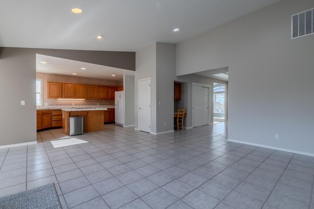 5672 Cherry Lane, Medford, OR 97504