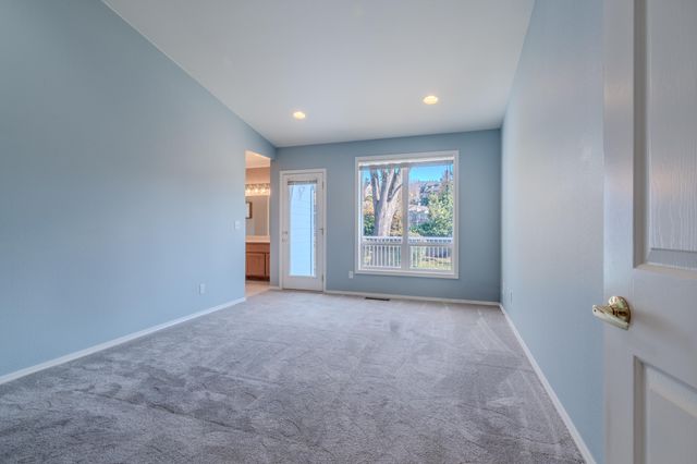 5672 Cherry Lane, Medford, OR 97504