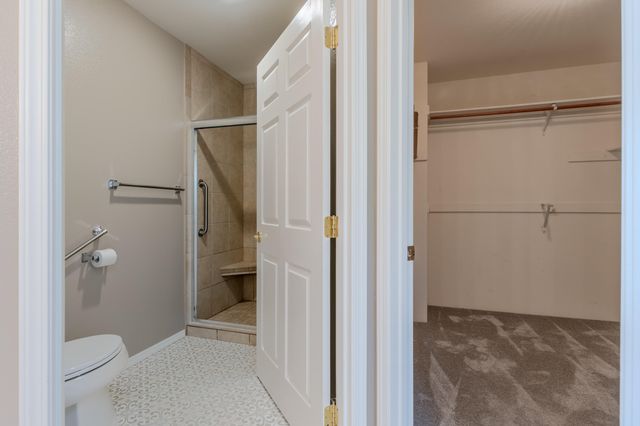 5672 Cherry Lane, Medford, OR 97504