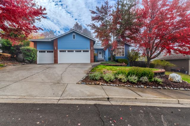 5672 Cherry Lane, Medford, OR 97504
