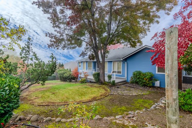 5672 Cherry Lane, Medford, OR 97504