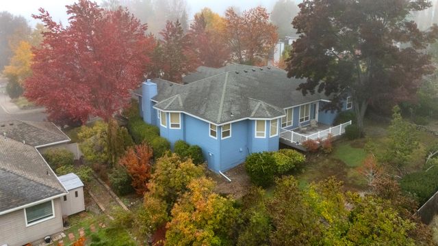 5672 Cherry Lane, Medford, OR 97504