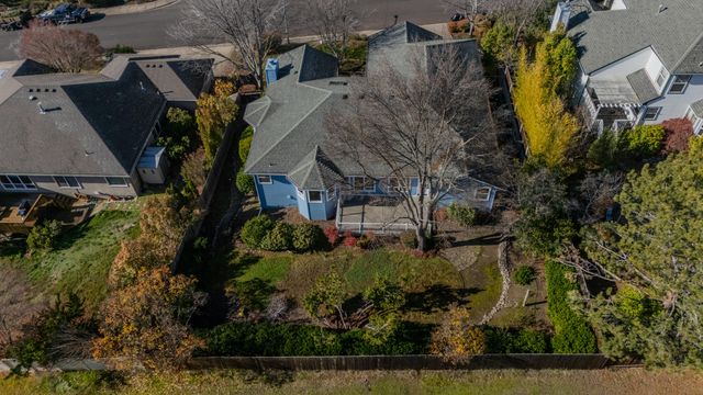 5672 Cherry Lane, Medford, OR 97504