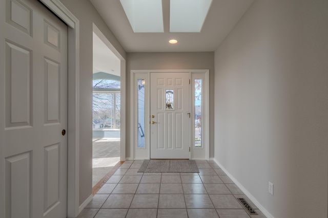 5672 Cherry Lane, Medford, OR 97504