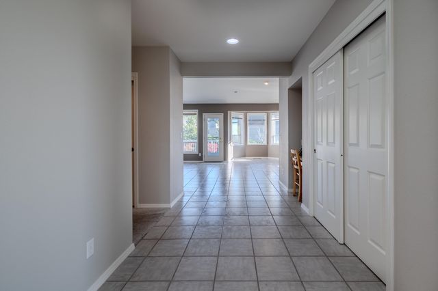 5672 Cherry Lane, Medford, OR 97504