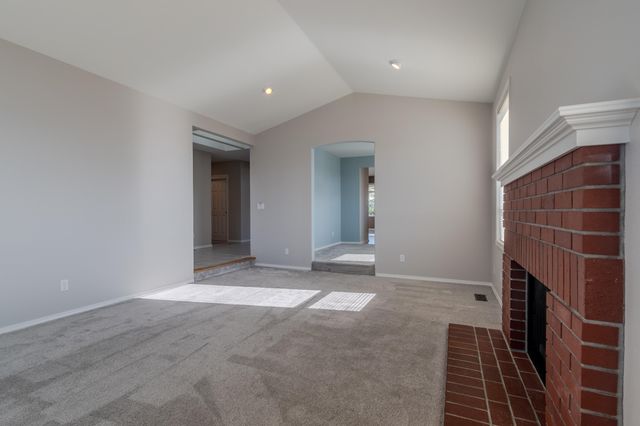 5672 Cherry Lane, Medford, OR 97504