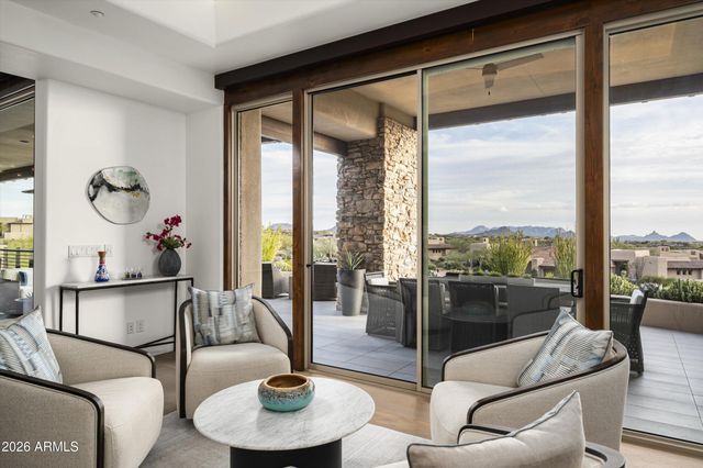 9795 E FORGOTTEN HILLS Drive, Scottsdale, AZ 85262