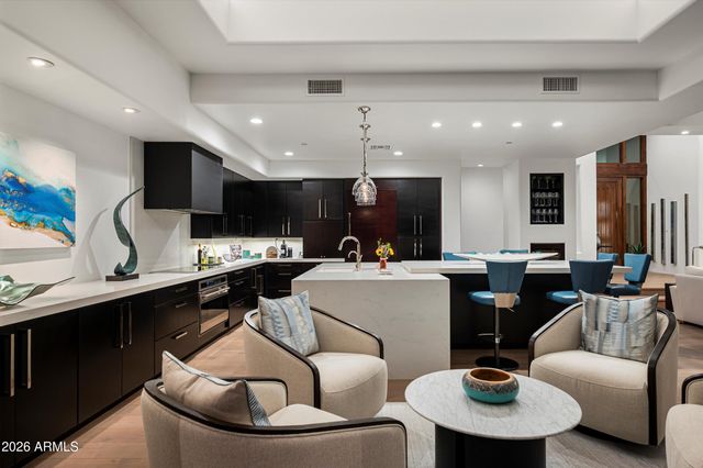 9795 E FORGOTTEN HILLS Drive, Scottsdale, AZ 85262