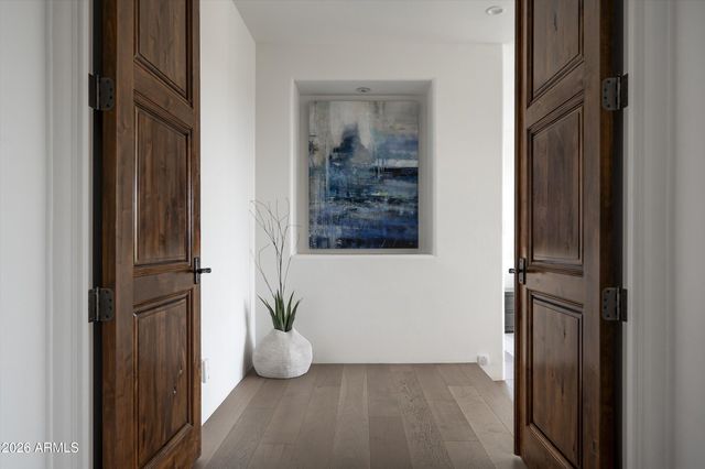 9795 E FORGOTTEN HILLS Drive, Scottsdale, AZ 85262