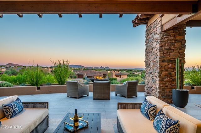 9795 E FORGOTTEN HILLS Drive, Scottsdale, AZ 85262