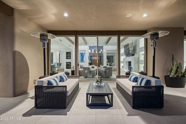 9795 E FORGOTTEN HILLS Drive, Scottsdale, AZ 85262