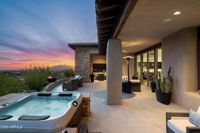 9795 E FORGOTTEN HILLS Drive, Scottsdale, AZ 85262