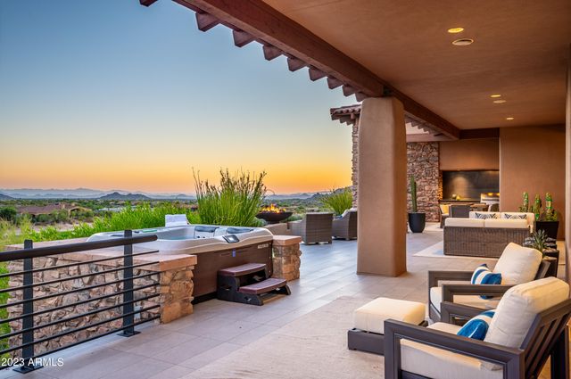 9795 E FORGOTTEN HILLS Drive, Scottsdale, AZ 85262