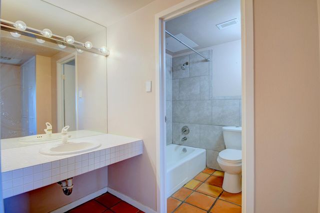 1331 Park Avenue SW UNIT 907, Albuquerque, NM 87102