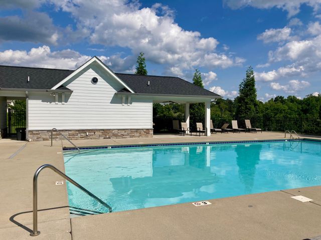 507 Whirlaway Ct, Burns, TN 37029