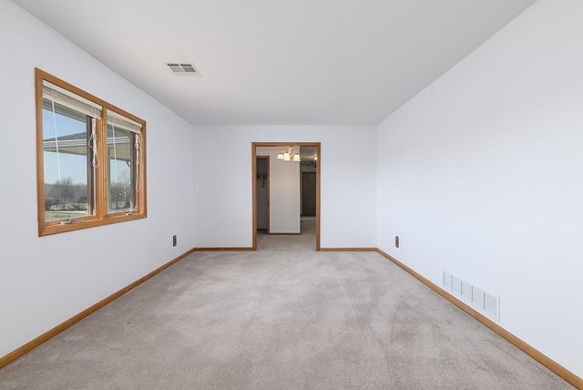 18846 182nd Street, Tonganoxie, KS 66086