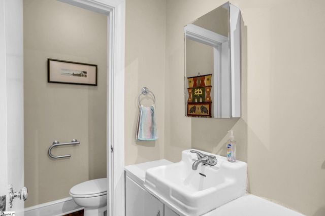 303 North Avenue, Greer, SC 29650