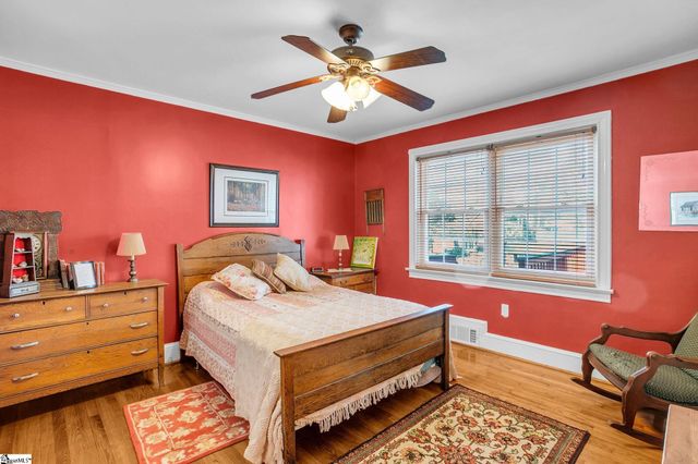 303 North Avenue, Greer, SC 29650