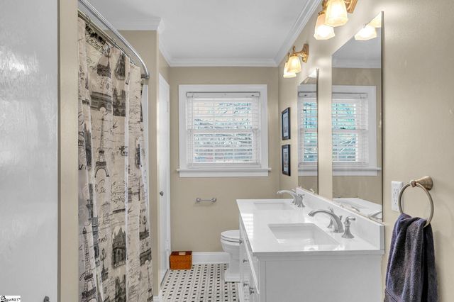 303 North Avenue, Greer, SC 29650