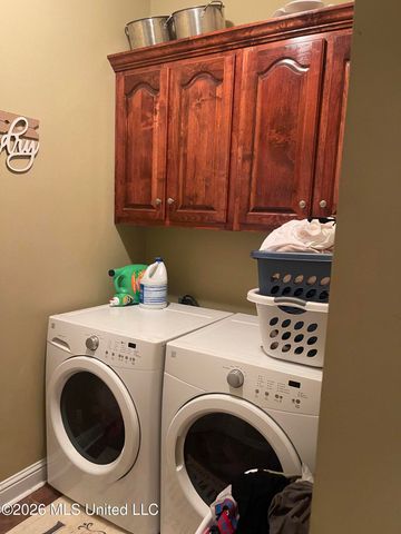 215 Ridgeview Drive, Carriere, MS 39426