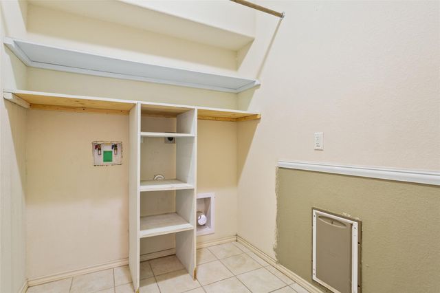 231 Druse LN, Jarrell, TX 76537