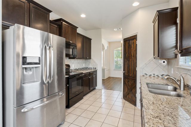 231 Druse LN, Jarrell, TX 76537