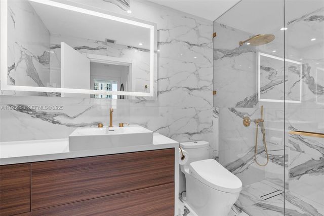 16711 Collins Ave TS-03, Sunny Isles Beach, FL 33160