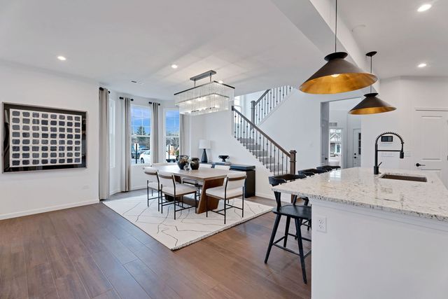 6242 Links Drive 05002, Woodridge, IL 60517