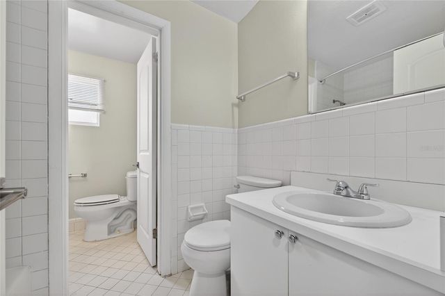 828 WHITE COURT, Daytona Beach, FL 32117